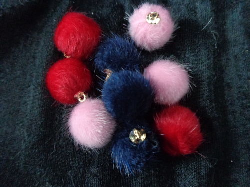mini fake fur balls with golden eye diff. col.2pc./pack