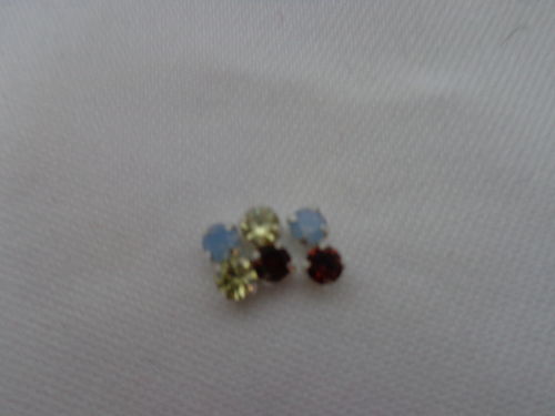 very tiny strass button 3mm, diff col. 10pc/pack