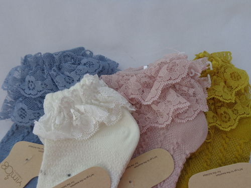 babysocks with lace ruffle - diff. col.